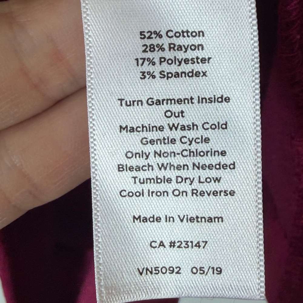 Talbots Velour Blouse Top M Burgundy Wine V-Neck Long Sleeve Velvet Holiday Soft - Picture 4 of 9